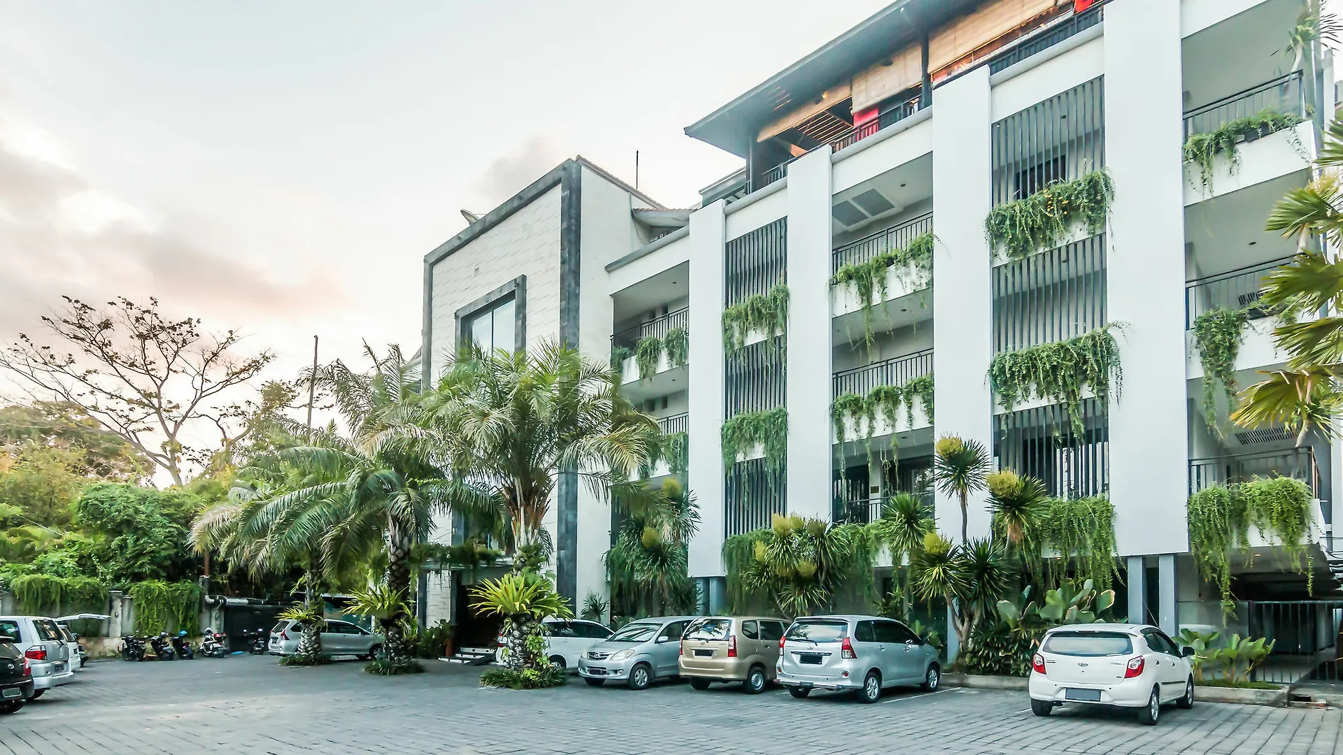 Zen Rooms Seminyak Umalas Indonésie